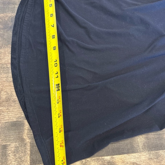 Women’s Lululemon Black Scoop Neck Tank Small to Medium with Floral Detail Soft - Picture 6 of 9